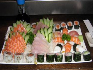 Dia do Sushi: Restaurante japonês oferece sobremesa de graça para comemorar Dia do Sushi: Restaurante japonês oferece sobremesa de graça para comemorar